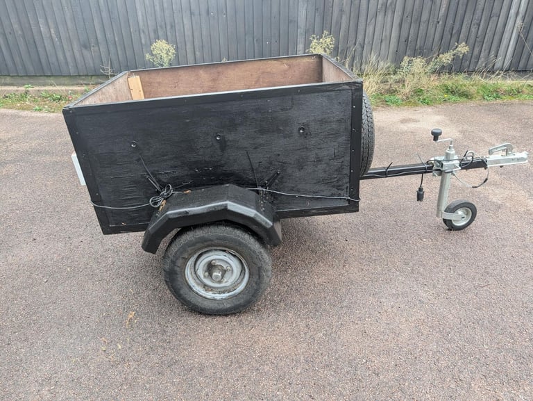 image for SMALL STEEL AND WOODEN CAR TRAILER