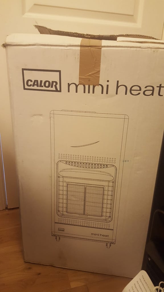 calor gas mini heat black lpg radiant mobile heater fitted with 21mm butane regulator new other