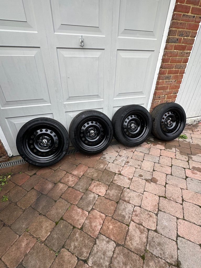 🌟Volkswagen 16” Banded Steels 5x112 With Excellent Tyres Front 195/55/16 Rear 205/55/16 VAG