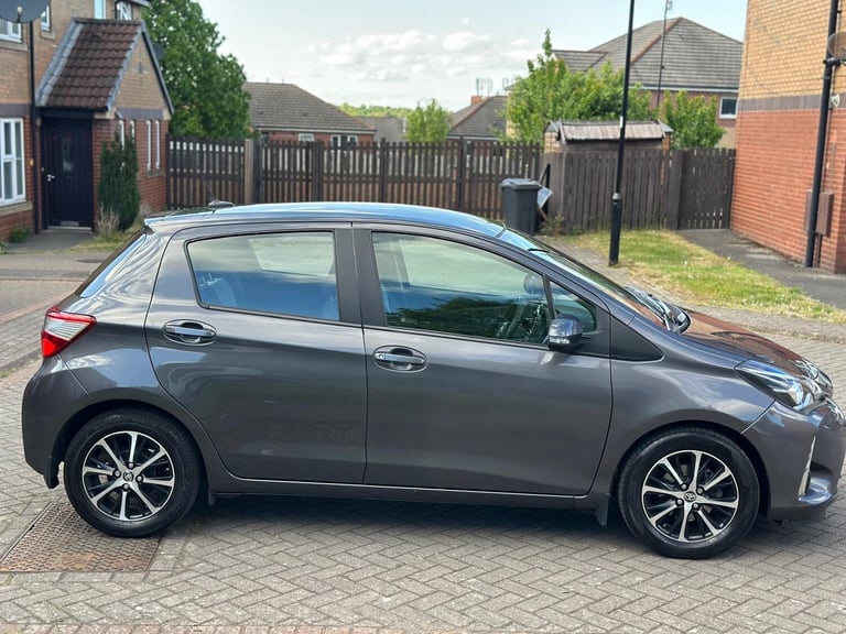 2020 Toyota Yaris 1.5 VVT-i Icon Tech 5dr CVT HATCHBACK Petrol Automatic