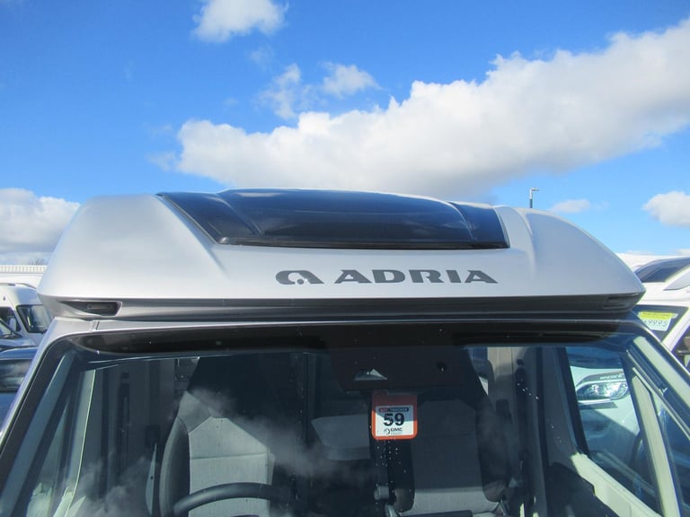 Adria Compact Supreme SL 2.2 Diesel 140BHP Automatic
