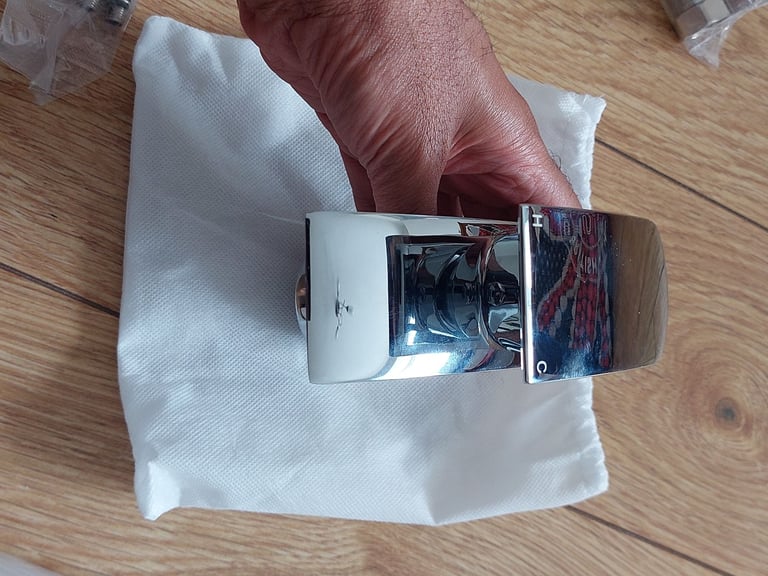 Water fall mono mixer tap