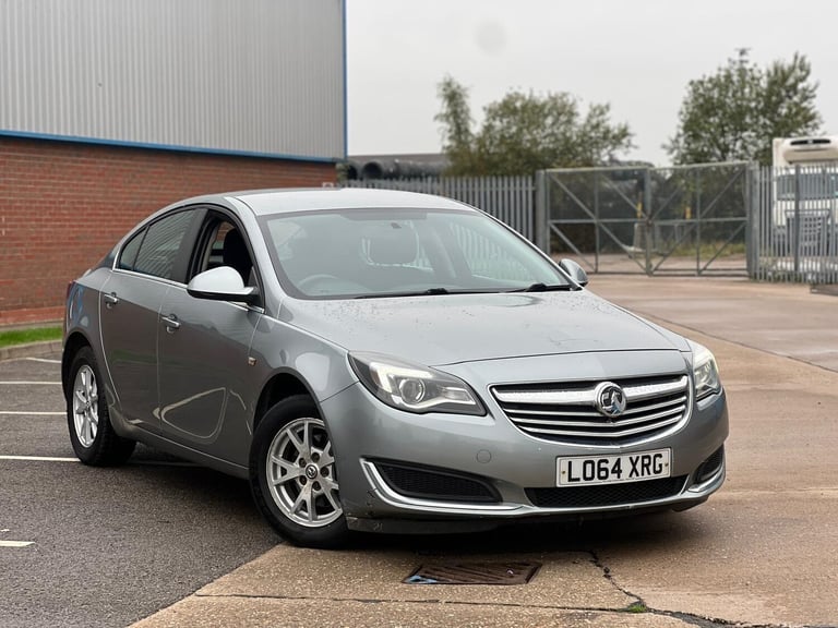 2015 Vauxhall Insignia 2.0 CDTi ecoFLEX Design Nav 5dr [Start Stop] HATCHBACK DIESEL Manual