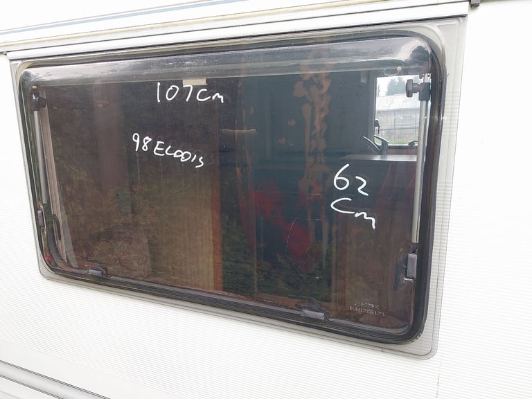 Caravan Polyplastic window 