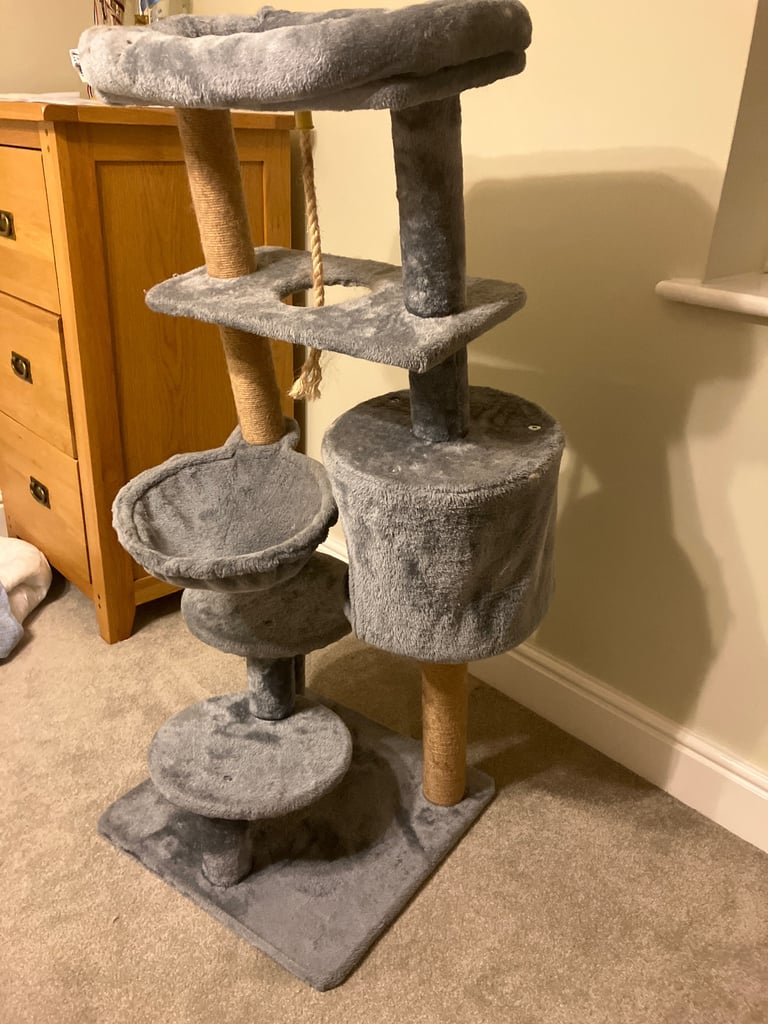 Large cat tree