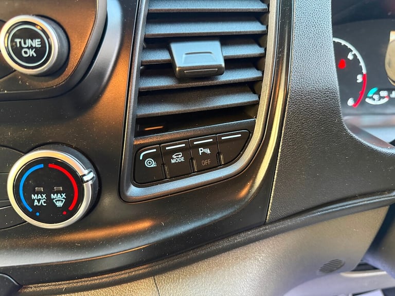 2020 Ford Transit Custom 2.0 EcoBlue 105ps High Roof Leader Van PANEL VAN DIESEL Manual