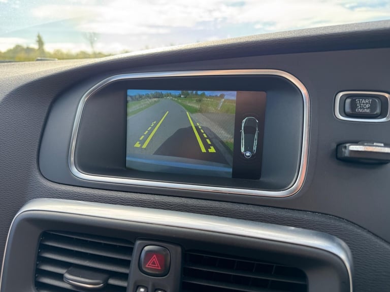 2016 Volvo V40 2.0 D4 R-Design Lux Nav Auto Euro 6 (s/s) 5dr HATCHBACK Diesel Automatic