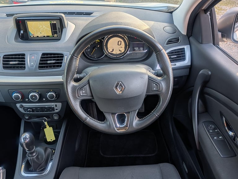 2013 Renault Megane 1.5 dCi Dynamique TomTom Euro 5 3dr COUPE Diesel Manual