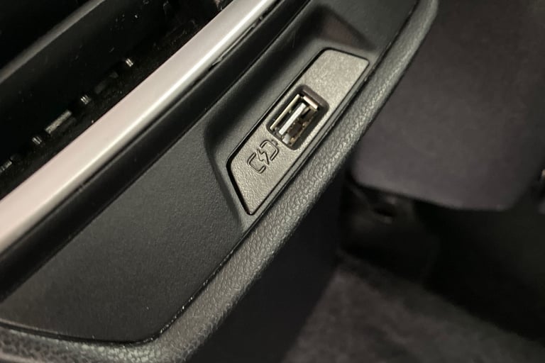 2025 MG MG ZS 106600 Hatchback Hybrid Automatic