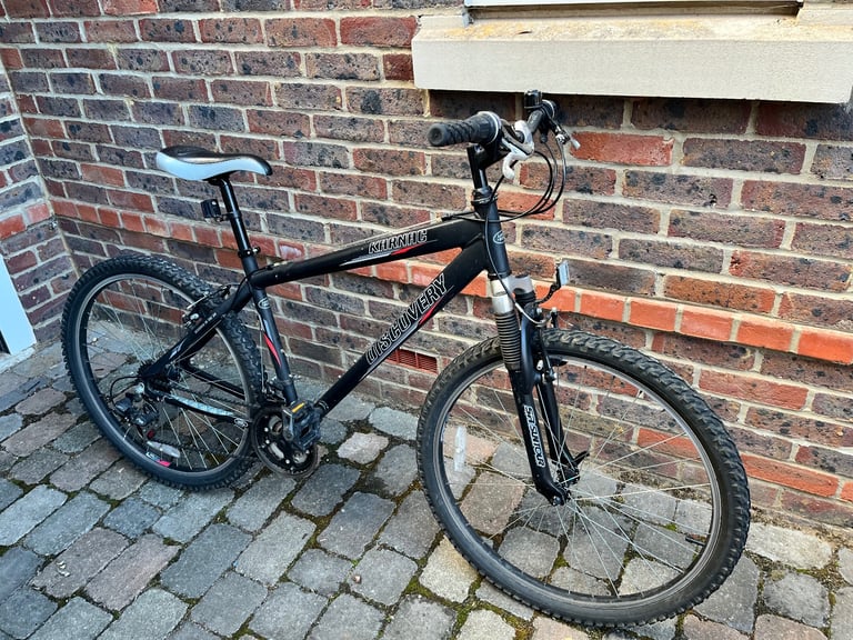 image for Land Rover Discovery Karnac Mountain Bike - 26 inch wheels