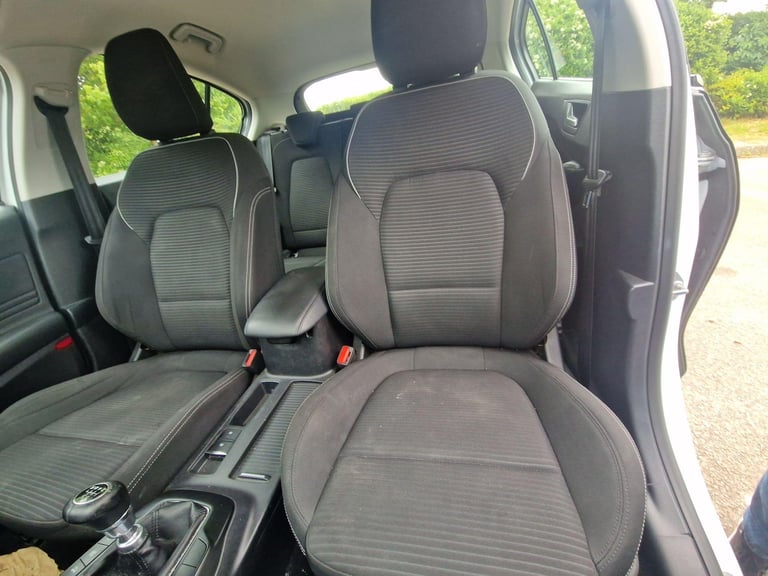 2020 Ford Focus 1.0T EcoBoost Titanium Euro 6 (s/s) 5dr Petrol