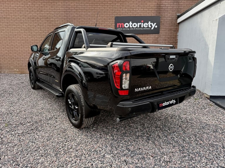 2020 Nissan Navara 2.3 dCi N-Guard Auto 4WD Euro 6 4dr PICK UP Diesel Automatic