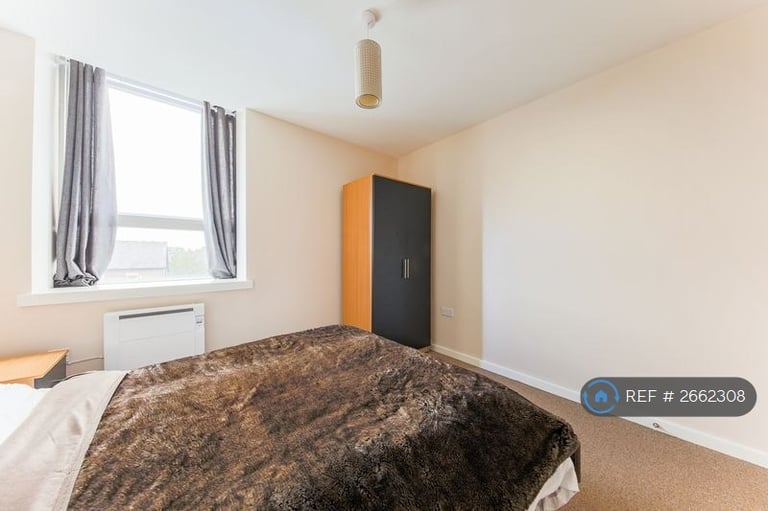 1 bedroom flat in Roberts House, Altrincham, WA14 (1 bed) (#2662308)