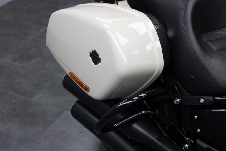 2023 Harley-Davidson FXLRST Softail Low Rider ST in White Sand Pearl