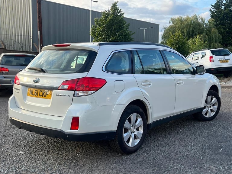 2011 Subaru Outback 2.5i S Outback 5dr Lineartronic ESTATE Petrol Automatic