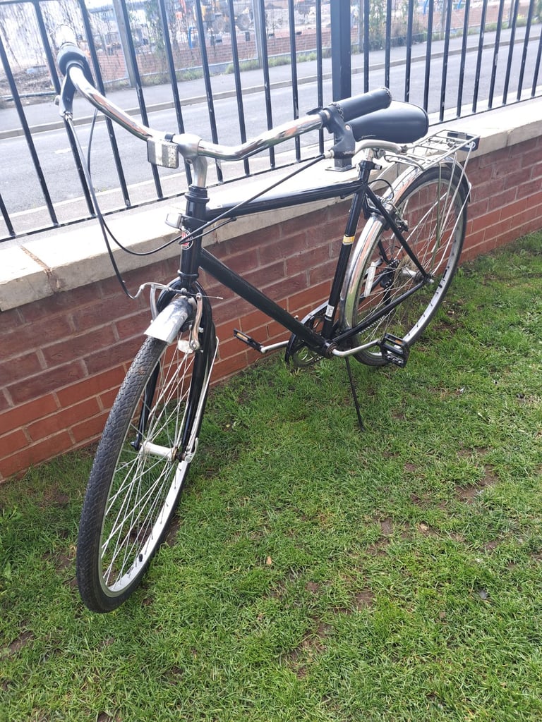 Mens bike brilliant condition Welcome to come check and try it all out from my front door 