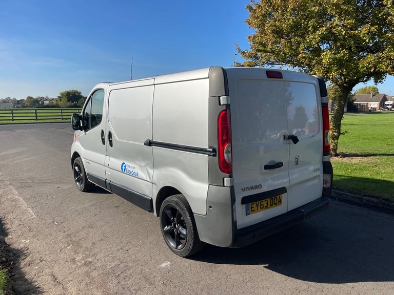 Renault, TRAFIC, Panel Van, 2013, Manual, 1996 (cc)