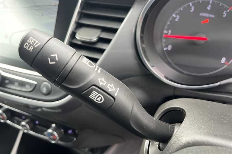 2022 Vauxhall Crossland 1.2i Turbo (110 PS) Ultimate 5 Door Petrol SUV *** 1 Owner / Full Vauxhal...