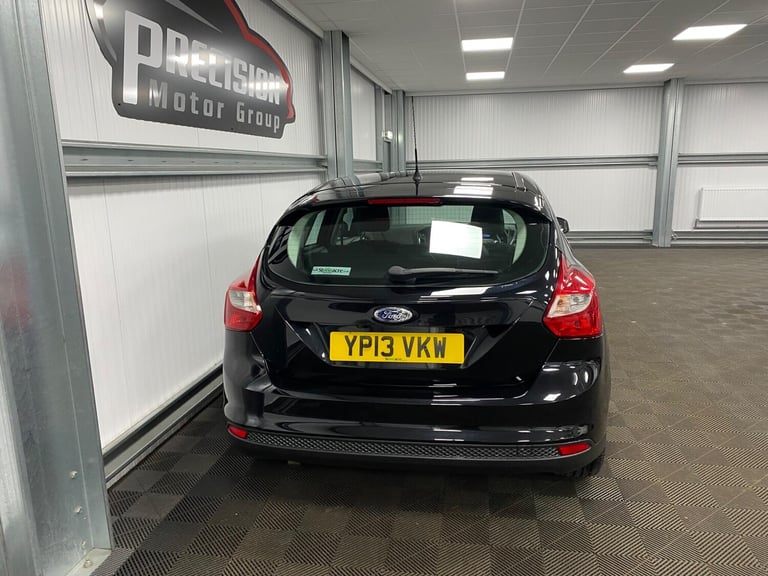  Ford Focus 1.0T EcoBoost Titanium Euro 5 (s/s) 5dr Petrol Manual