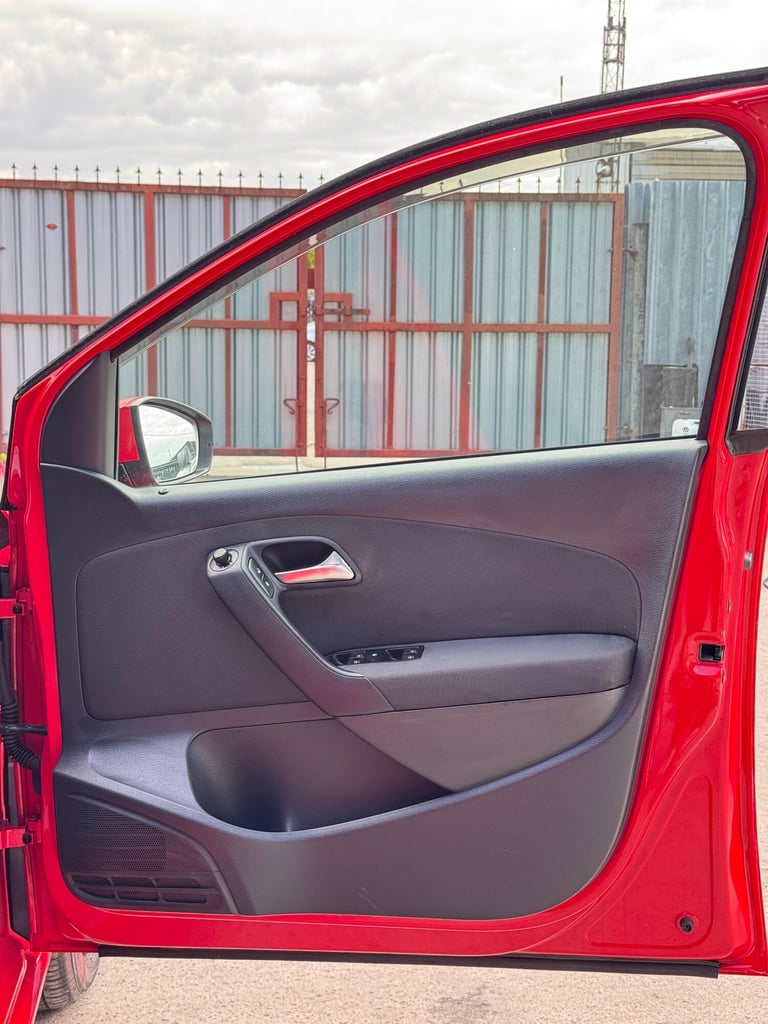 2013 Volkswagen Polo 1.2 TSi BLUEMOTION Hatchback Petrol Automatic