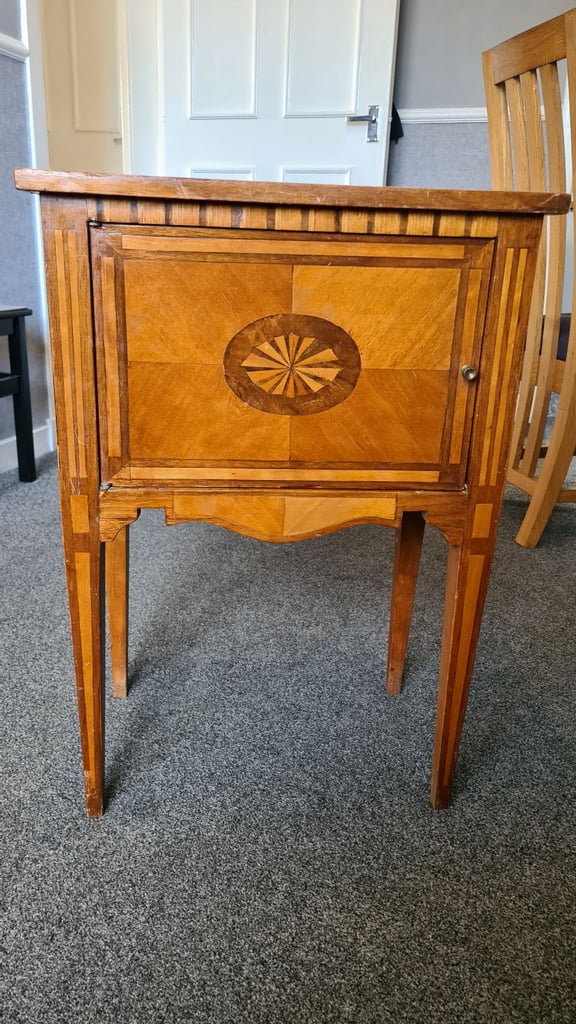 Antique side unit