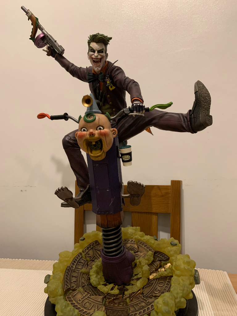 image for 1/4 Scale Sideshow Collectibles Premium Format Joker (Collector’s Edition)