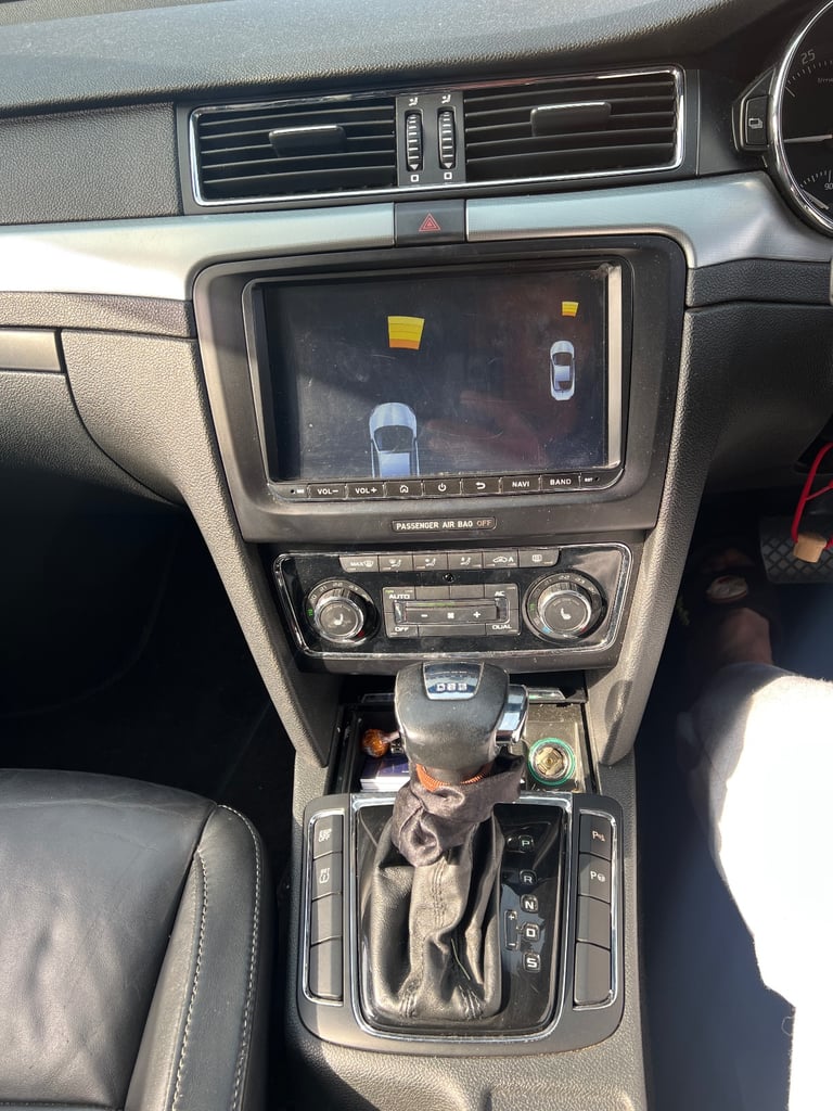 Skoda, SUPERB, Hatchback, 2009, Semi-Auto, 1968 (cc), 5 doors