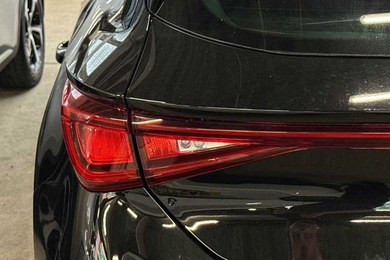 2021 SEAT Leon 1.5 TSI EVO FR Sport 5dr HATCHBACK PETROL Manual