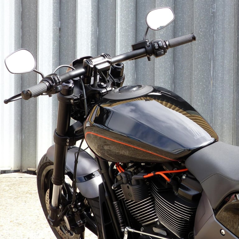 HARLEY DAVIDSON FXDRS SOFTAIL 114 1868. A MUSCLE CRUISER IN PERFECT CONDITION.