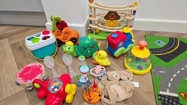 Baby toys bundle 