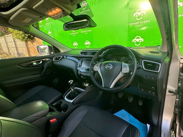 2016 Nissan Qashqai 1.6 Qashqai Tekna DiG-T 5dr SUV Petrol Manual