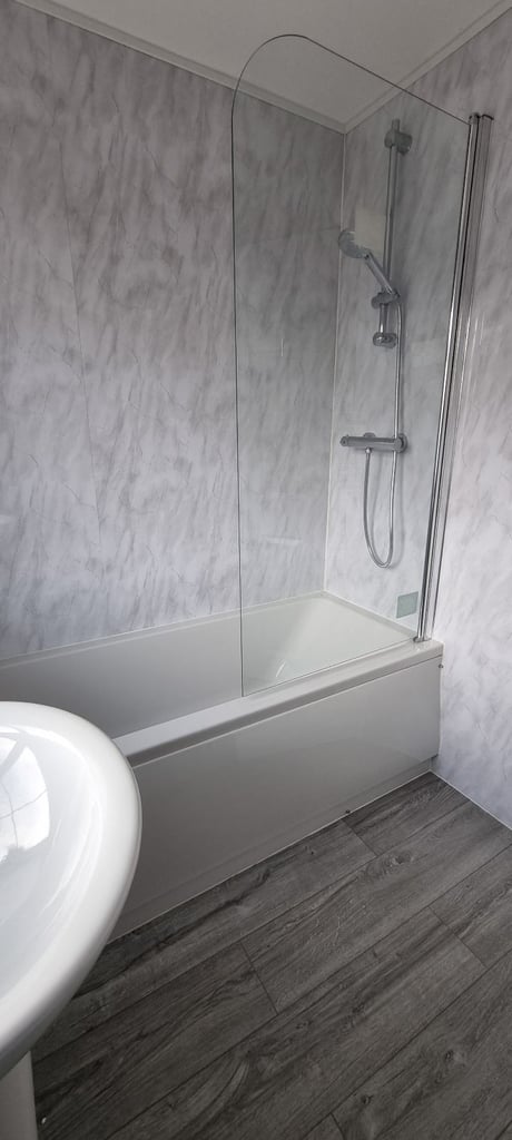 Fully Renovated 3-Bedroom Semi in Chadderton – Available Immediately