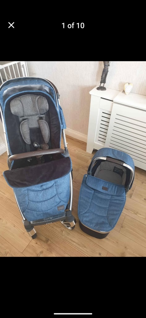 Oyster 3 pram system. Blue