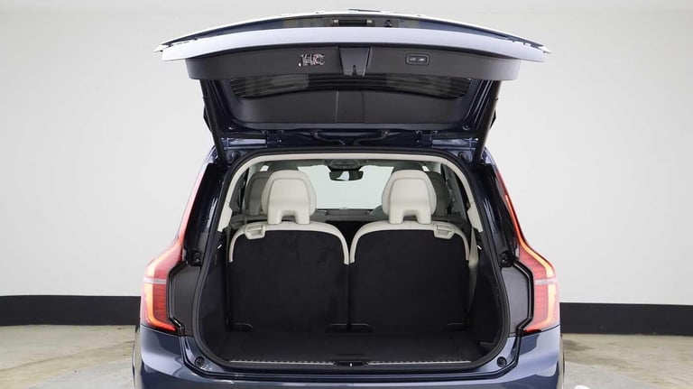2025 Volvo XC90 T8 AWD PHEV Ultra Dark (Blond, Sunroof, Bowers &amp; Wilkins, 360 Camera) ESTATE ...