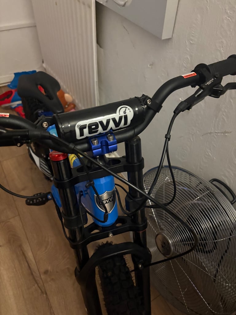 Revvi bike 18inch 