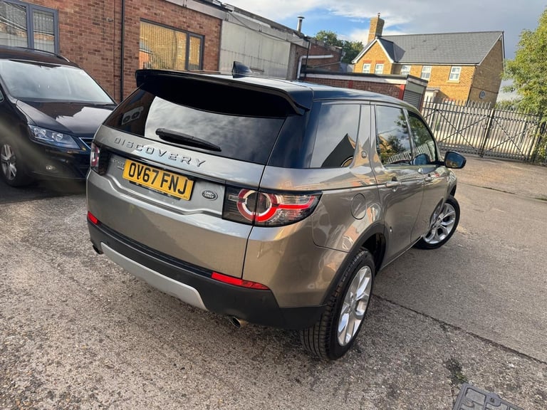 2017 Land Rover Discovery Sport 2.0 TD4 HSE 4WD Euro 6 (s/s) 5dr ESTATE Diesel Manual