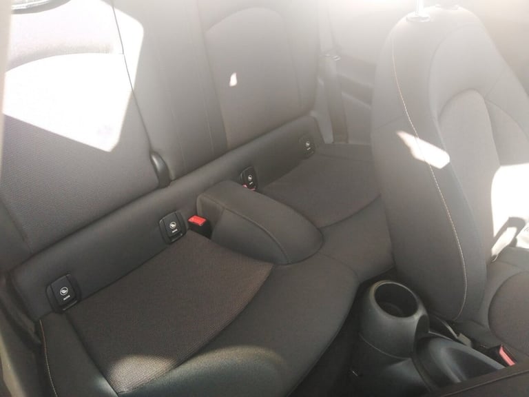 2018 MINI Hatch 1.5 Cooper Classic Hatchback 3dr Petrol Manual Euro 6 (s/s) (136 ps) Hatchback Pe...