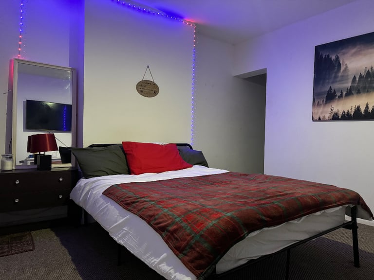 Furnished Large Double Rooms for rent