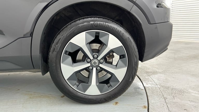 2024 Volvo XC40 Ultimate, B3 Mild hybrid, Petrol, Dark Estate Petrol Automatic