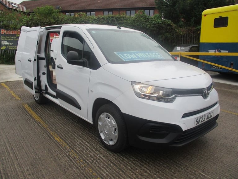 2023 23 TOYOTA PROACE CITY 1.5 BLUEHDI ACTIVE SHORT PANEL VAN EURO 6 ONLY 15,000