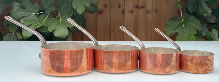 VINTAGE FRENCH COPPER PANS, SET OF FOUR LINED SAUCEPANS, 18-12cm - FABRICATION FRANCAIS - WILL POST!