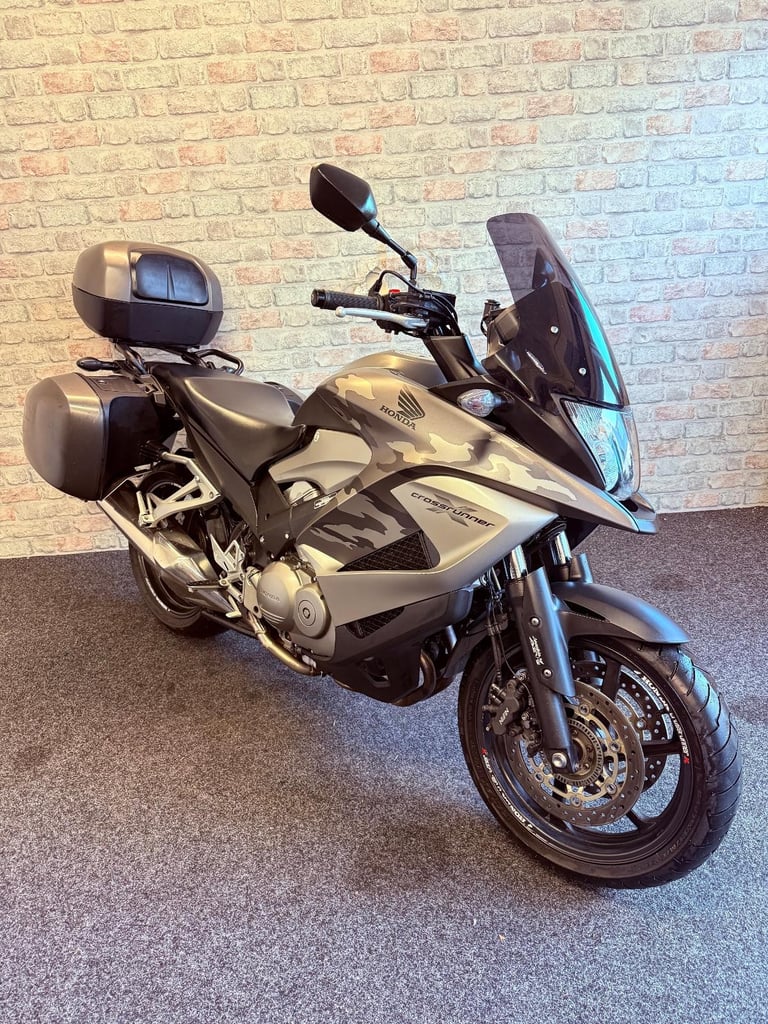 2012 Honda VFR800x Crossrunner - Full Luggage - Abs - Heated grips 