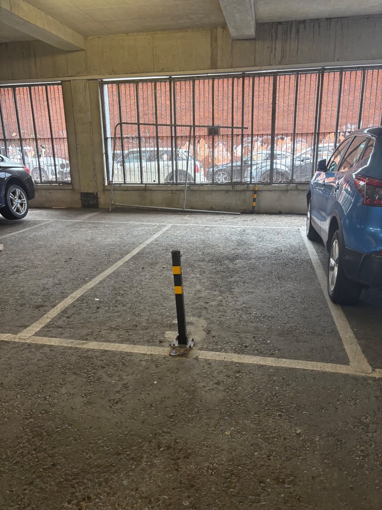 Secure city centre CAR PARK SPACE COVERED fob entrance - BELFAST CITY CENTRE
