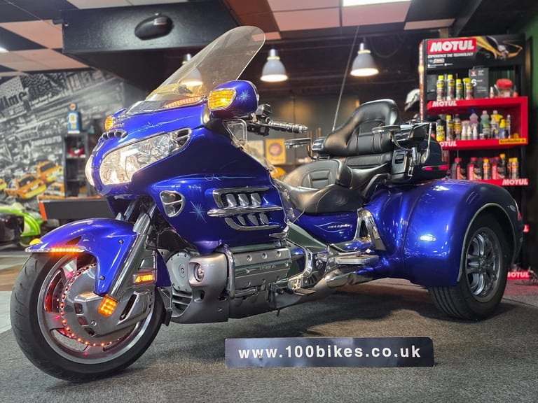 2005 HONDA GL1800 GOLDWING CSC CALIFORNIA SIDE CAR TRIKE 18,000 MILE'S 