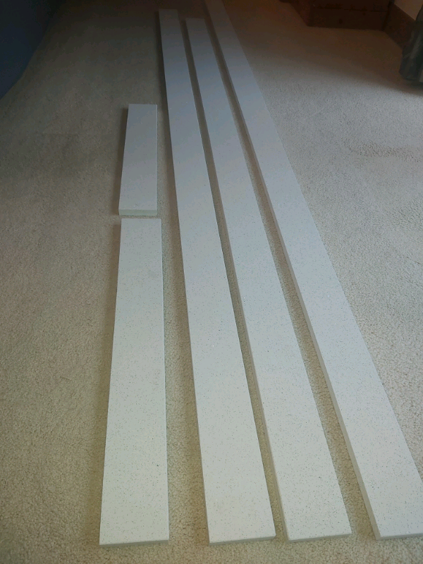 Quartz upstands