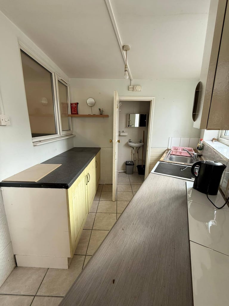 BEAUTIFUL STUDIO FLAT FOR RENT IN ISLEWORTH