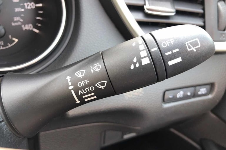 2021 Nissan Qashqai 1.3 DiG-T 160 [157] N-Connecta 5dr DCT Glass Roof HATCHBACK Petrol Automatic