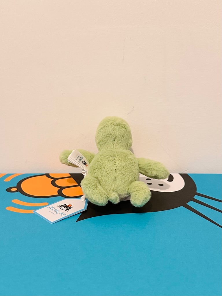 BNWT Jellycat Fluffy Turtle
