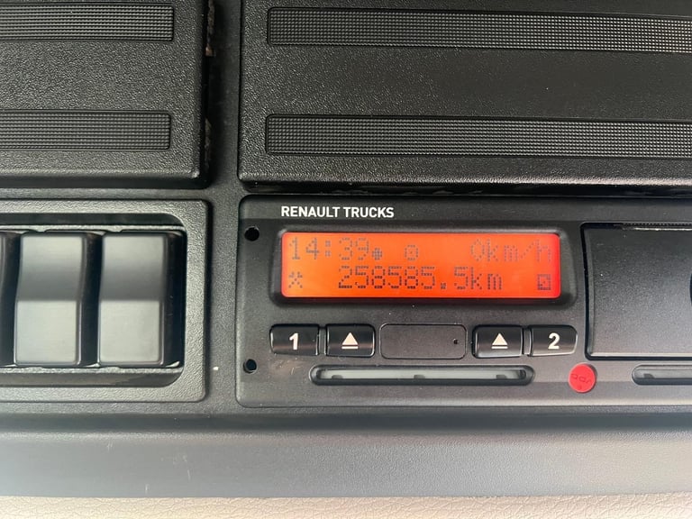 Renault D (D) 18 TONNE VDL SKIP LOADER, 