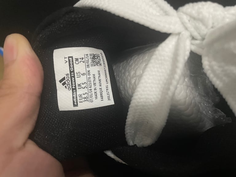 Adidas campus trainers 